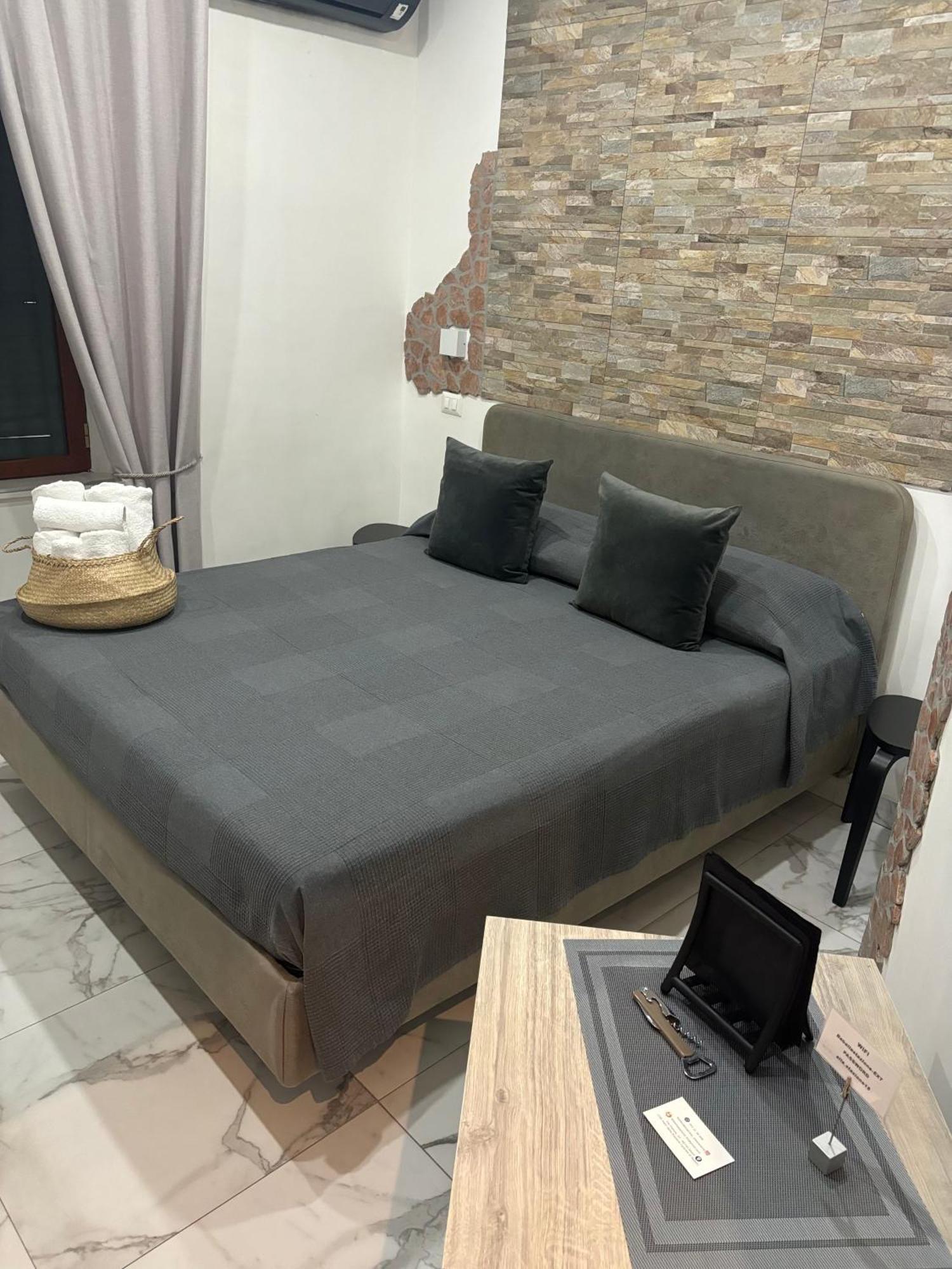 נאפולי B&B Alla Stazione מראה חיצוני תמונה
