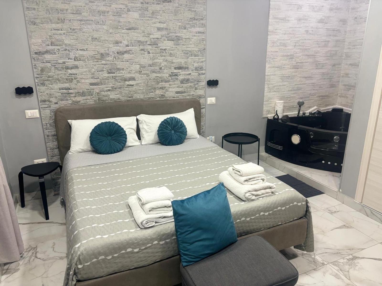 נאפולי B&B Alla Stazione מראה חיצוני תמונה